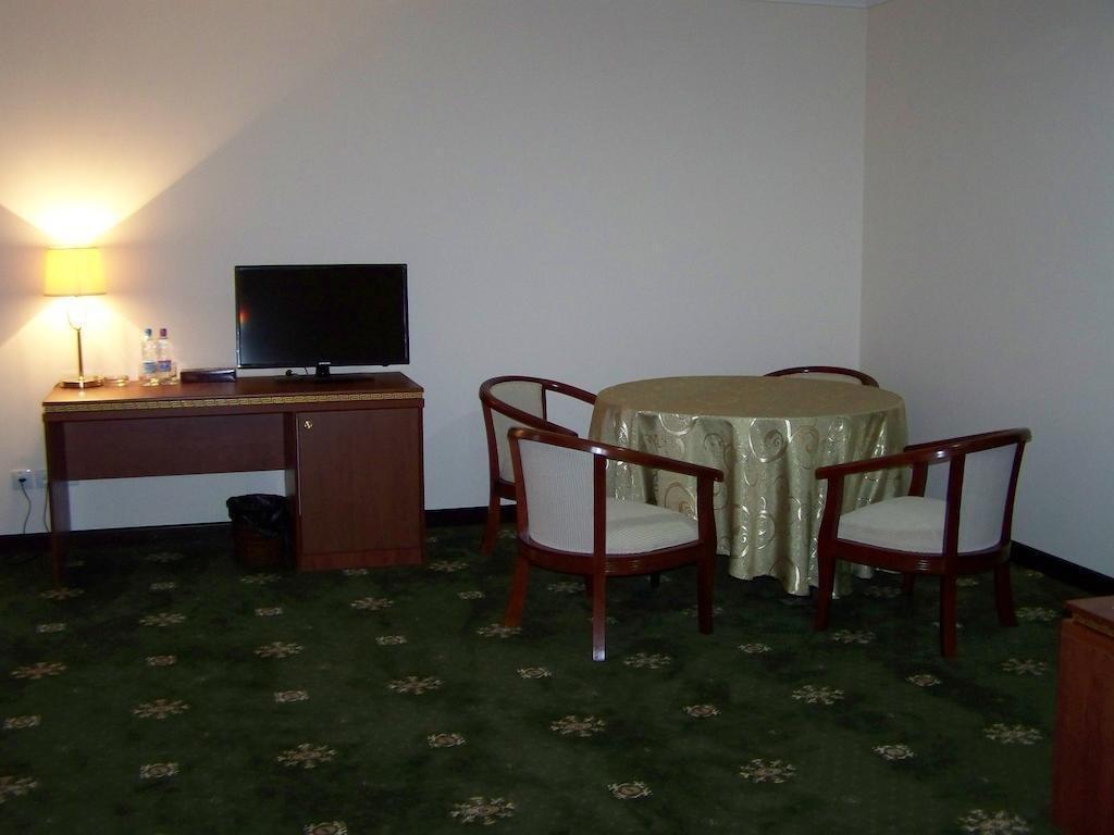 טשקנט Arien Plaza Hotel מראה חיצוני תמונה